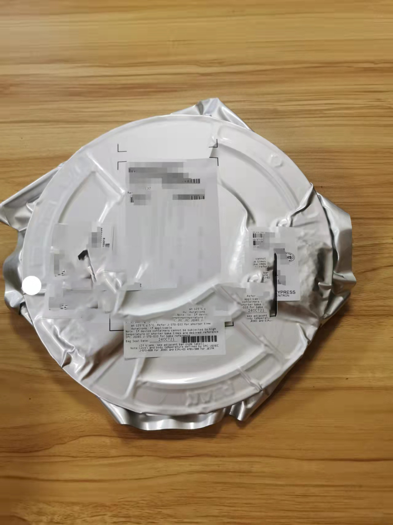 IC代理商：为啥客户爱问芯片年份？