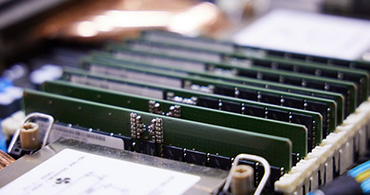 内存模块.jpg 内存???jpg